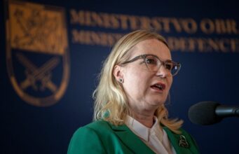 Чехия призывает Европу ускорить финансовую поддержку поставок боеприпасов на Украину