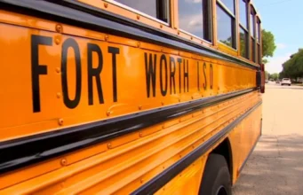 «Страх перед неизвестным»: Реакция учителей на захват Texas Education Agency школ округа Форт-Уорт